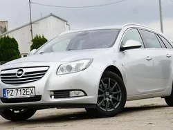 Srebrny (metalik) Używany 2010 Opel Insignia Sedan/Limuzyna | 21 600 zł (Dobra cena)