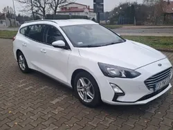 Biały Używany 2019 Ford Focus Kombi | 47 900 zł (Uczciwa cena)