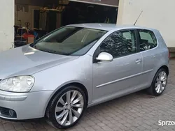 Srebrny Używany 2007 VW Golf V Hatchback | 8900 zł (Uczciwa cena)