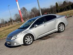 Srebrny Używany 2009 Toyota Avensis Sedan/Limuzyna | 18 000 zł (Uczciwa cena)