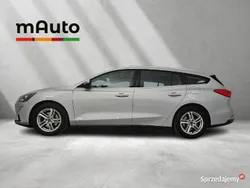 Srebrny (metalik) Używany 2020 Ford Focus Trend Kombi | 52 900 zł (Dość drogi)