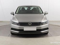 Srebrny Używany 2016 VW Passat Sedan/Limuzyna | 53 999 zł (Dość drogi)
