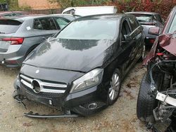 Czarny Używany 2013 Mercedes A200 Hatchback | 23 900 zł