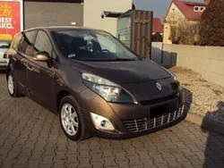 Brązowy Używany 2010 Renault Grand Scénic III Minivan | 22 800 zł