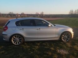 Srebrny Używany 2008 BMW 118 Hatchback | 15 900 zł (Uczciwa cena)