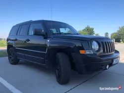 Czarny Używany 2015 Jeep Patriot Sport SUV | 42 600 zł