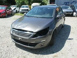 Brązowy Używany 2015 Peugeot 308 Hatchback | 15 900 zł
