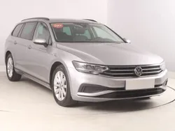 Szary Używany 2019 VW Passat Kombi | 69 499 zł (Dobra cena)