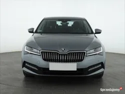 Szary Używany 2019 Skoda Superb Sedan/Limuzyna | 85 999 zł (Uczciwa cena)