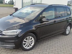 Czarny Używany 2017 VW Touran Minivan | 53 900 zł (Uczciwa cena)
