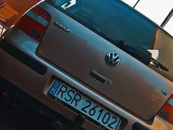 Złoty Używany 2002 VW Golf IV Hatchback | 8500 zł (Dość drogi)