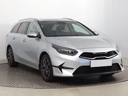 Srebrny Używany 2022 Kia Ceed 2 Kombi | 71 999 zł (Uczciwa cena)