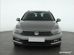 Srebrny Używany 2015 VW Passat Kombi | 50 999 zł (Uczciwa cena)