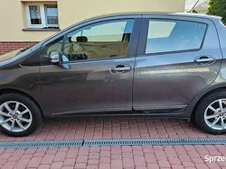Szary Używany 2018 Toyota Yaris Hatchback | 42 500 zł (Uczciwa cena)
