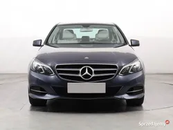 Niebieski Używany 2013 Mercedes E220 Sedan/Limuzyna | 65 999 zł (Super Cena)