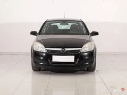 Czarny Używany 2007 Opel Astra Hatchback | 12 999 zł (Uczciwa cena)