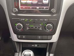 Używany 2016 Skoda Yeti SUV | 33 900 zł (Dobra cena)