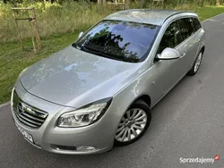 Srebrny Używany 2010 Opel Insignia Cosmo Kombi | 16 900 zł (Dobra cena)