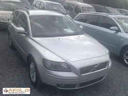 Srebrny (metalik) Używany 2007 Volvo V50 Kombi | 42 213 zł