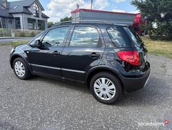 Czarny Używany 2010 Fiat Sedici SUV | 23 900 zł (Uczciwa cena)