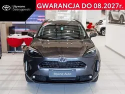 Szary Używany 2024 Toyota Yaris Hybrid Executive SUV | 132 850 zł (Uczciwa cena)