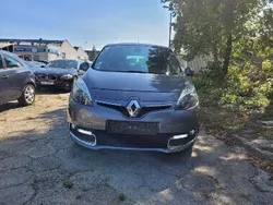 Inny kolor Używany 2012 Renault Scénic III Minivan | 23 990 zł (Uczciwa cena)