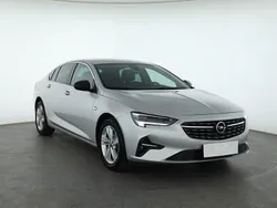 Srebrny Używany 2021 Opel Insignia Hatchback | 61 999 zł (Dobra cena)