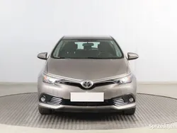 Szary Używany 2016 Toyota Auris Hatchback | 46 999 zł (Uczciwa cena)