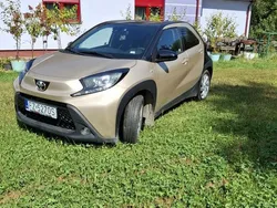 Czarny metalik Używany 2022 Toyota Aygo Hatchback | 62 000 zł (Dość drogi)