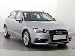 Srebrny Używany 2015 Audi A3 Hatchback | 49 999 zł (Dobra cena)