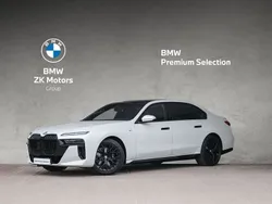 Biel mineralna metalizowany Używany 2024 BMW 740 Comfort Edition Sedan/Limuzyna | 569 900 zł (Drogi)