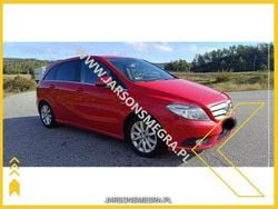 Czerwony Używany 2012 Mercedes B180 Minivan | 17 900 zł (Super Cena)