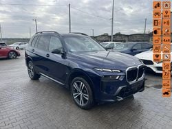 Niebieski ciemny (metalik) Używany 2023 BMW X7 M Sport SUV | 259 900 zł
