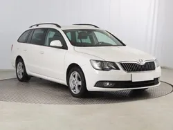 Biały Używany 2014 Skoda Superb Kombi | 41 999 zł (Dobra cena)