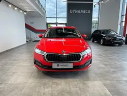Czerwony Używany 2021 Skoda Octavia Ambition Kombi | 74 900 zł (Uczciwa cena)