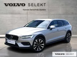 Srebrny Używany 2024 Volvo V60 CC Kombi | 219 900 zł (Uczciwa cena)