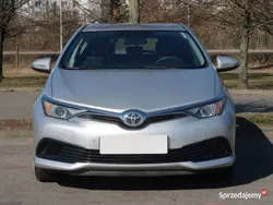 Srebrny Używany 2016 Toyota Auris Hatchback | 51 499 zł (Uczciwa cena)