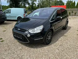 Czarny Używany 2010 Ford S-MAX S Minivan | 26 500 zł (Dość drogi)