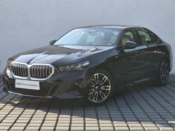 Czarny szafir metalizowany Używany 2023 BMW 520 Shadowline Sedan/Limuzyna | 249 900 zł (Super Cena)