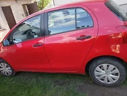 Czerwony Używany 2007 Toyota Yaris Hatchback | 7500 zł