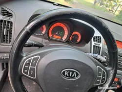 Srebrny Używany 2007 Kia Ceed Hatchback | 8500 zł (Dość drogi)