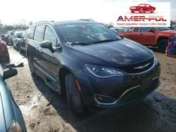 Szary Używany 2020 Chrysler Pacifica Limited SUV | 165 000 zł