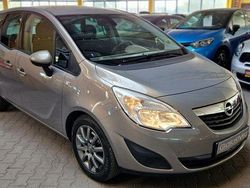 Szary Używany 2010 Opel Meriva Minivan | 23 800 zł (Dość drogi)