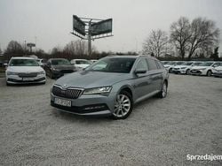 Szary Używany 2020 Skoda Superb Kombi | 75 400 zł (Dobra cena)