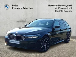 Black sapphire metallic metalizowany Używany 2021 BMW 520 Shadowline Kombi | 174 900 zł