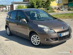 Brązowy Używany 2010 Renault Scénic III Minivan | 22 000 zł (Uczciwa cena)