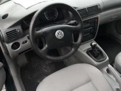 Zielony ciemny (metalik, perła) Używany 2004 VW Passat Sedan/Limuzyna | 16 200 zł