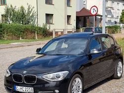 Czarny Używany 2015 BMW 118 Sport Line Hatchback | 55 500 zł