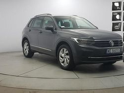 Szary Używany 2022 VW Tiguan Life SUV | 119 850 zł (Drogi)