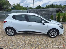 Biały Używany 2020 Renault Clio V Zen Hatchback | 38 700 zł (Uczciwa cena)
